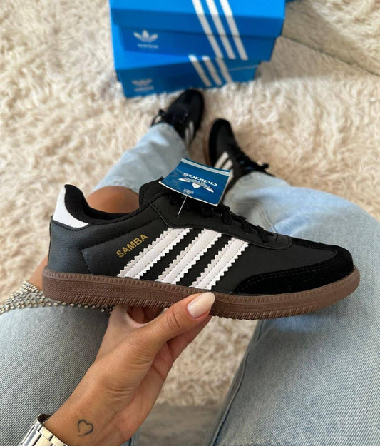 Adidas Samba