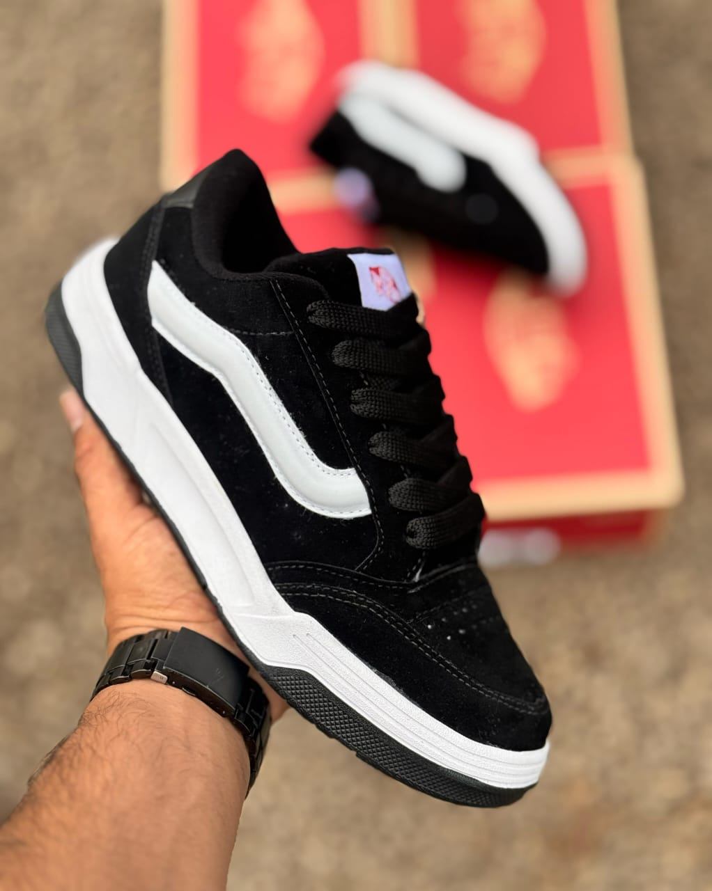 Vans UpLoad